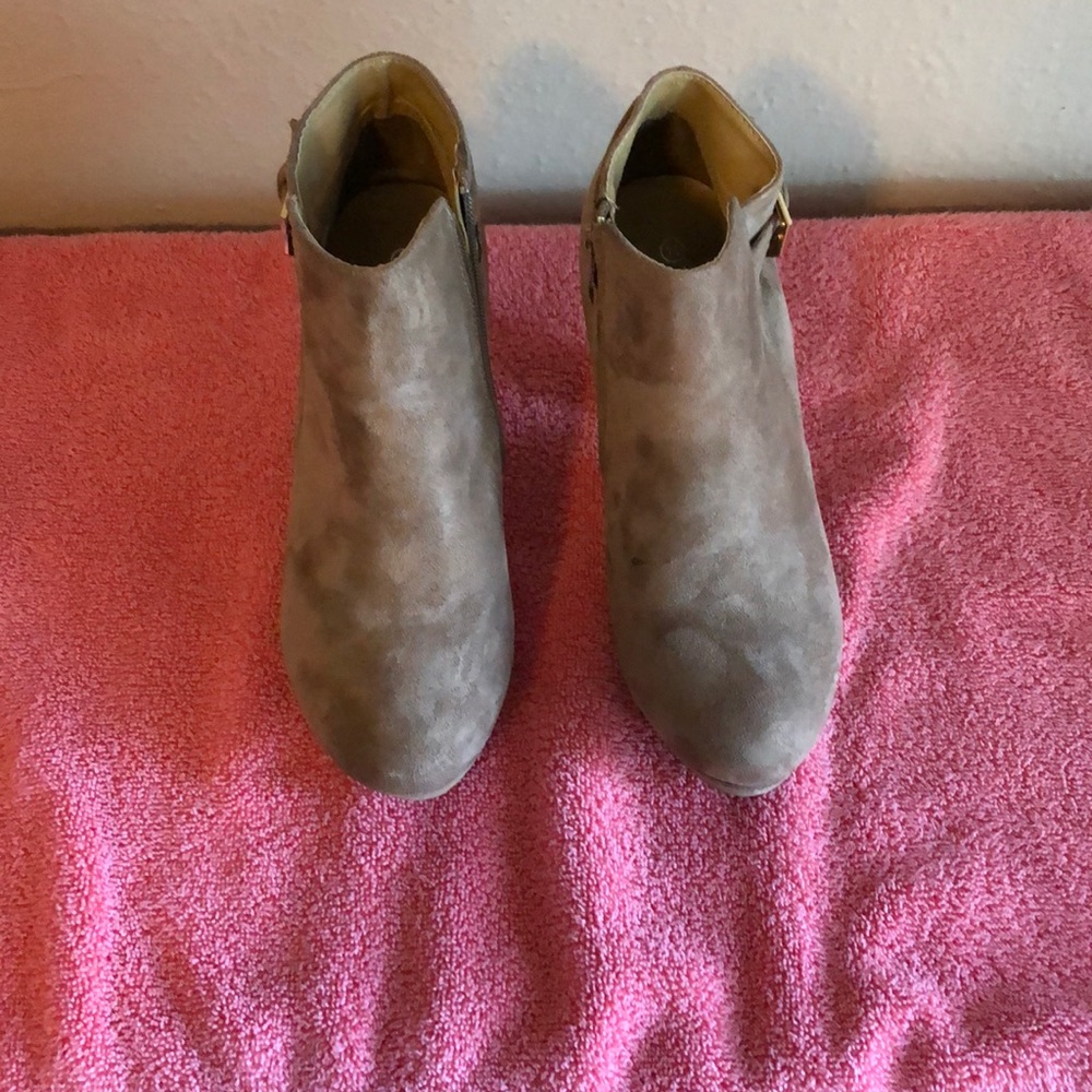 Like New tan booties